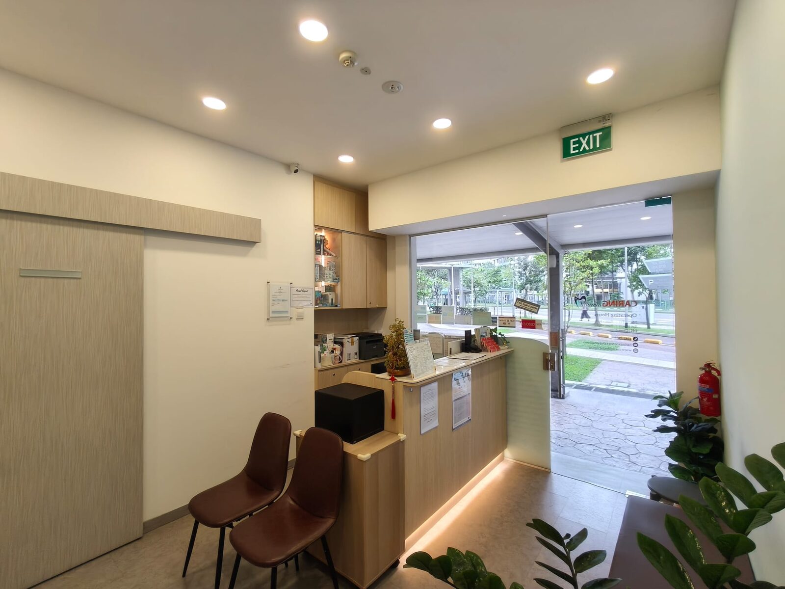 Caring Dental Anchorvale waiting area and entrance